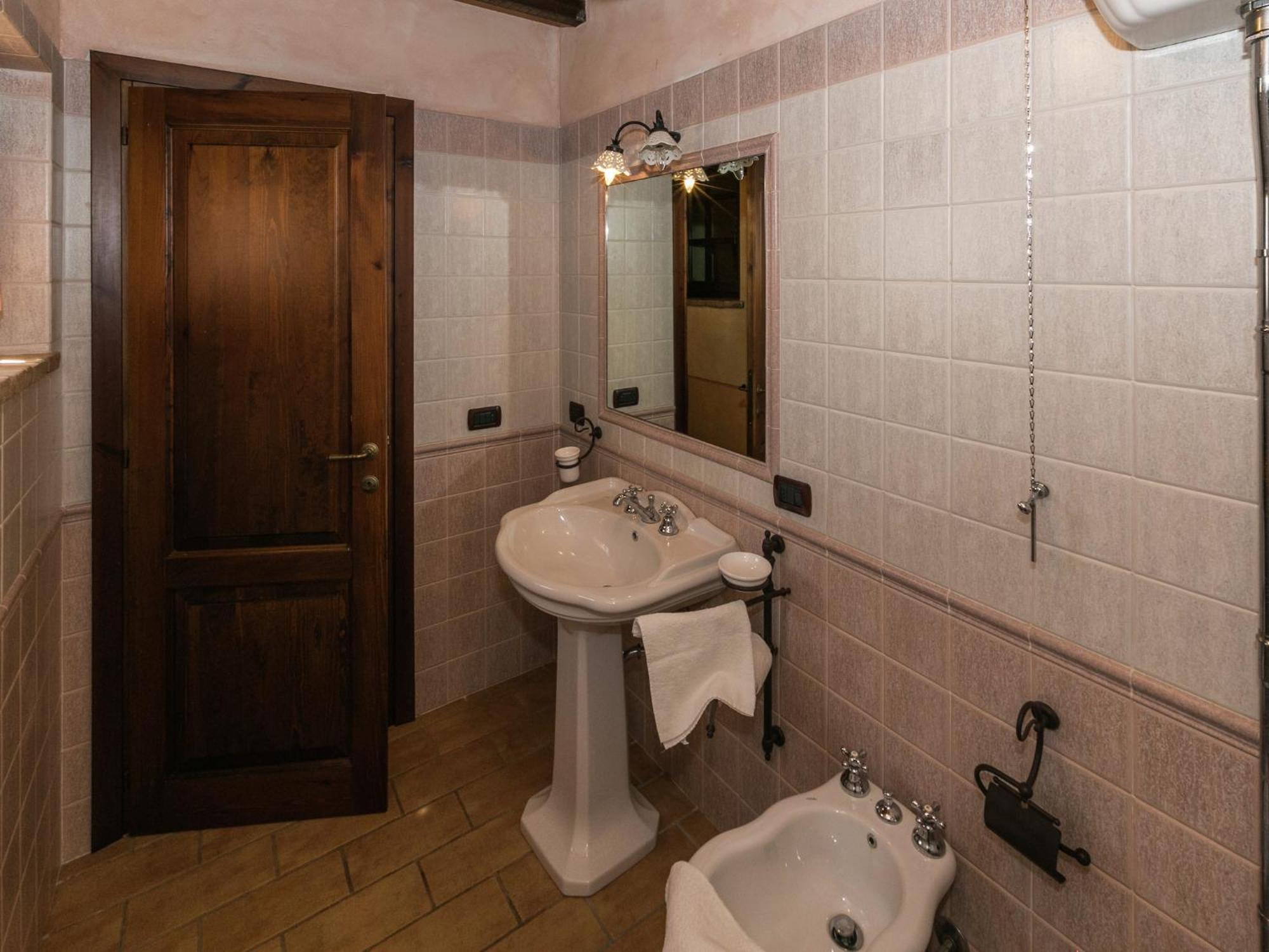 Elegant Apartment Only 1 Hour From Rome Narni Exterior foto